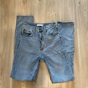 Abercrombie & Fitch 
The 90’s Slim Straight Ultra High Rise Jeans